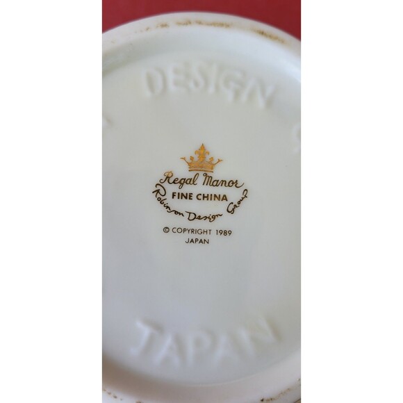 "REGAL MANOR FINE CHINA ROBINSON DESIGN GROUP IVORY TEAPOT WITH LID" Japan 1989 - Picture 11 of 12